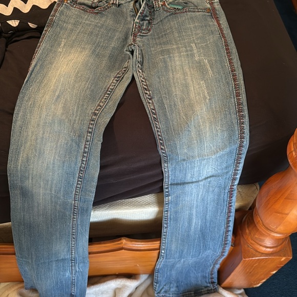Cowgirls tuff jeans - Picture 2 of 4